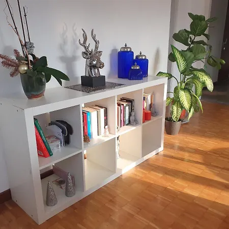 דירה Charming Penthouse Near קיאסו