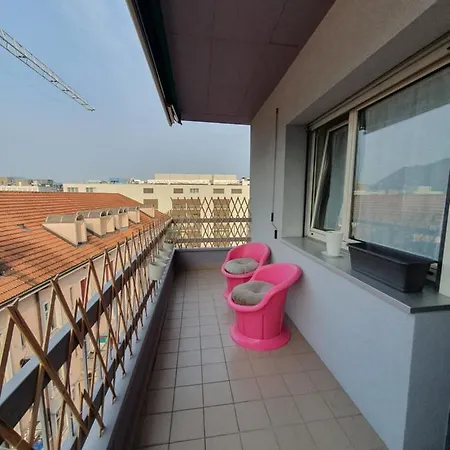 Lejlighed Charming Penthouse Near *